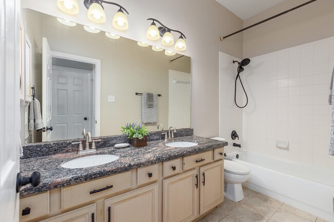 Building Photo - 8015 Sports Haven Dr