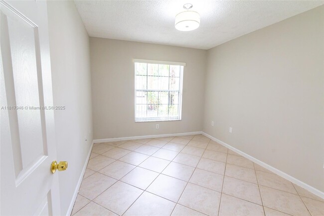 Building Photo - 11811 SW 8th St