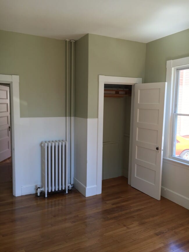 Bedroom 1 with closet - 195 Bolton St