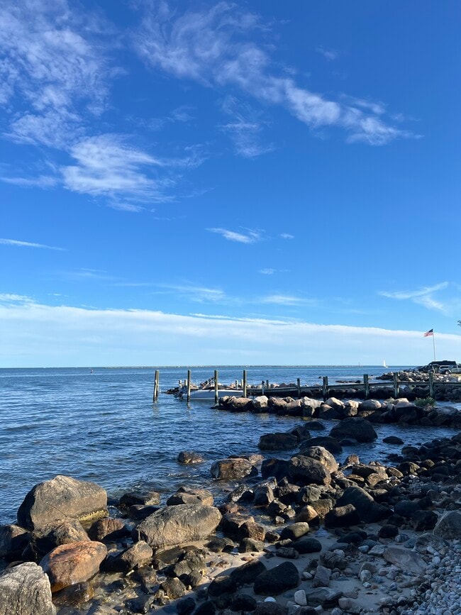 Building Photo - 1 Front St