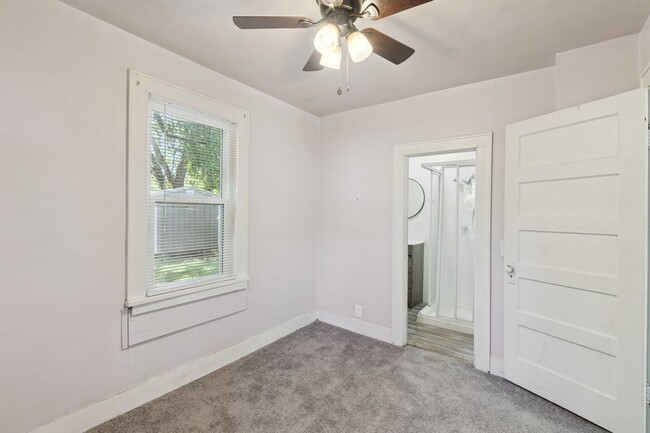 Building Photo - 2 bed, 1 bath home in Lexington, OK