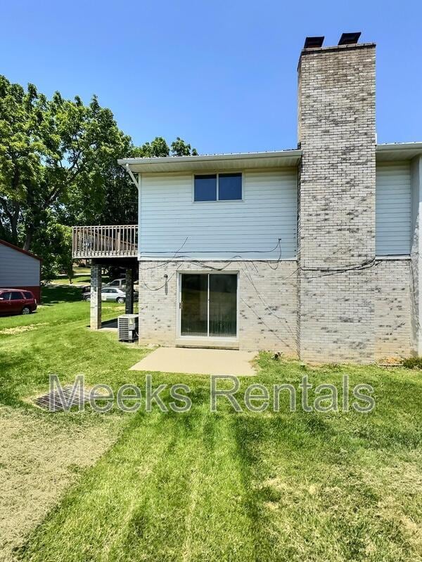 Building Photo - 40 Maple Ln