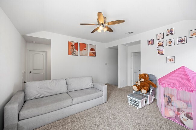 Building Photo - 5223 Mossdale Blf Ln