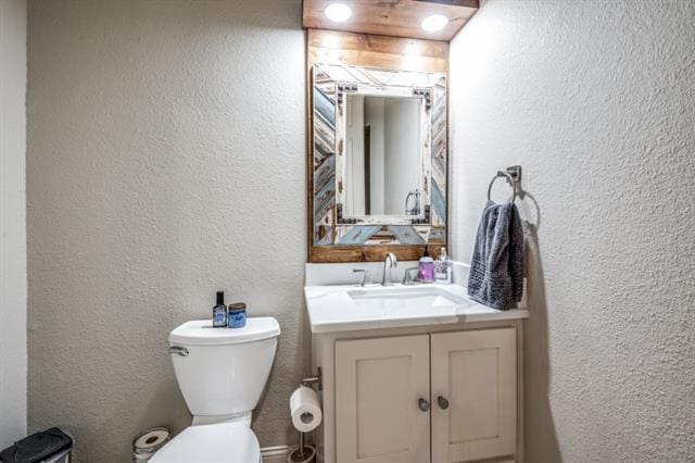 Building Photo - 8779 Oak Stream