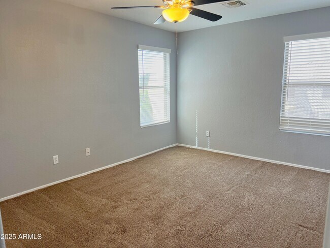 Building Photo - 2874 W Mineral Butte Dr