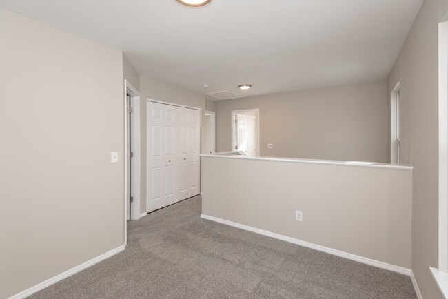 Building Photo - 10429 Tiffany Village Ct