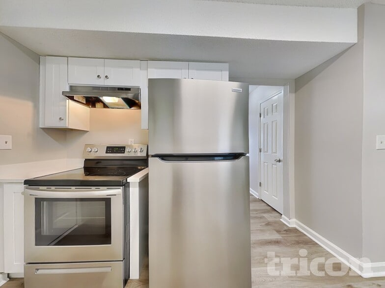 Building Photo - 39 Pine Grove Cir