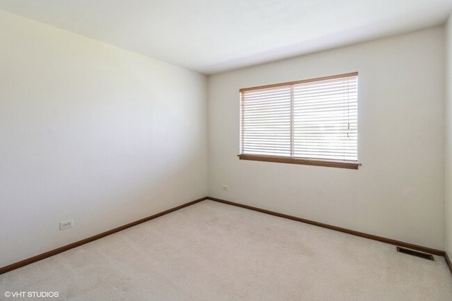 Building Photo - 134 Winchester Dr