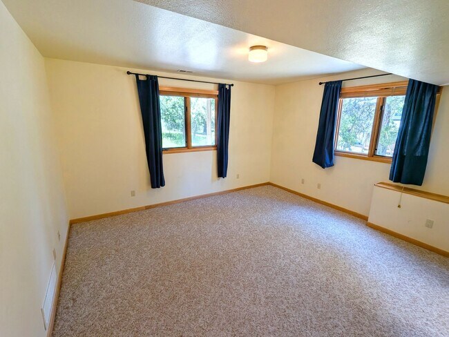 Building Photo - Beautiful Home In Monument