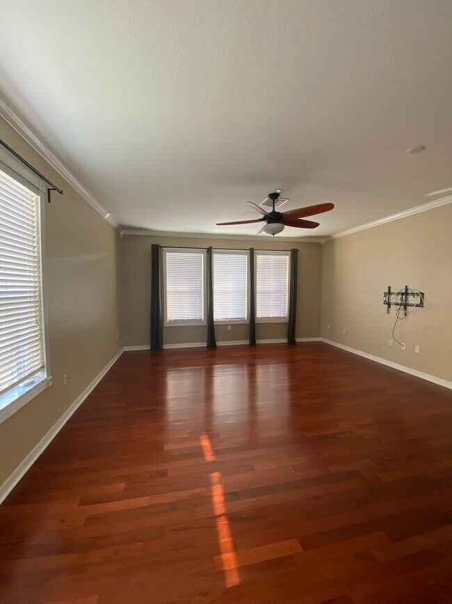 Building Photo - 2517 Lexington Oak Dr