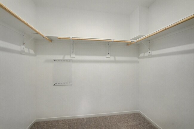 Building Photo - 6315 Linden Leaf Dr