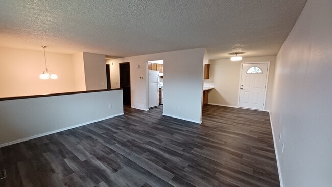 Building Photo - 11009 E Augusta Ct