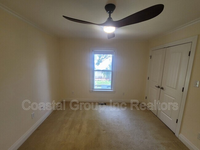 Building Photo - 2309 Wake Forest St