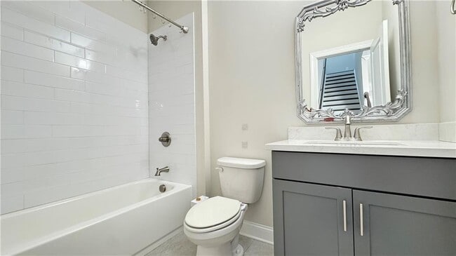 Building Photo - 750 Fieldcrest Park Ln