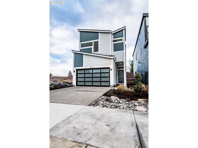 Building Photo - 14450 SW Aiken Ln