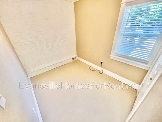 Building Photo - 2408 S Boeke Rd