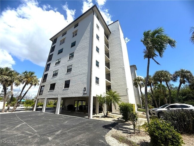 Primary Photo - 6891 Estero Blvd
