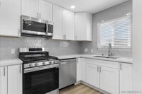 Building Photo - 3817 Marlborough Ave