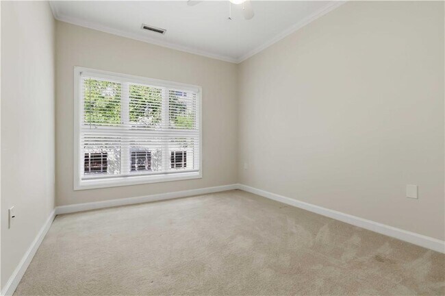 Building Photo - 3475 Oak Valley Rd NE