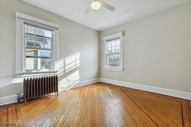Building Photo - 40 Brookfield Rd