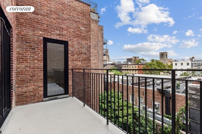 Building Photo - 76 Pierrepont St