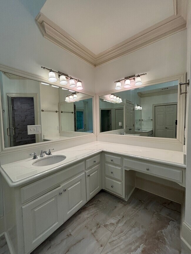 Building Photo - 10615 Honey Brook Cir