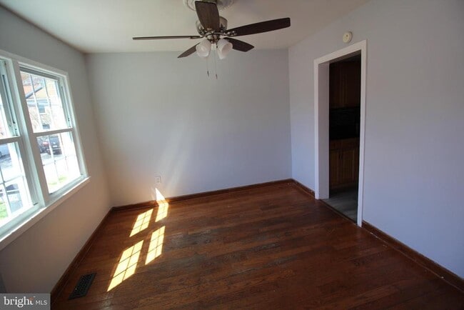 Building Photo - 2915 Pheasant Ln