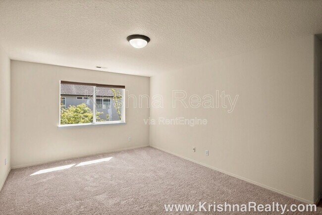 Building Photo - 13686 NW Henninger Ln