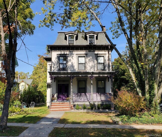 Primary Photo - 46 Voorhis Ave