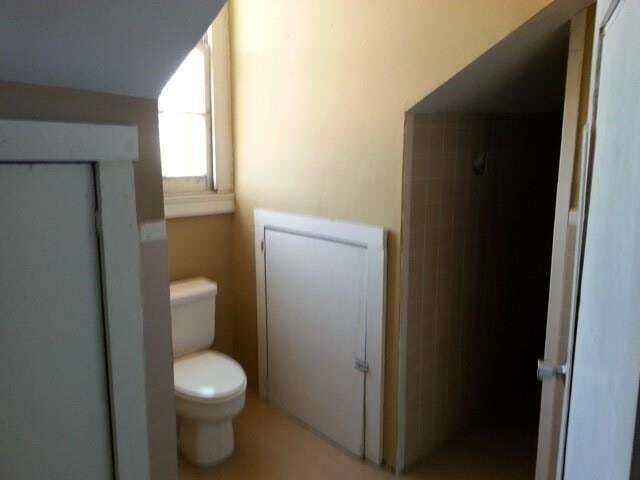 Building Photo - 1566 Annunciation St