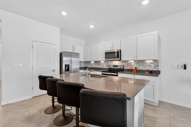 Building Photo - 3504 White Dandelion Ct