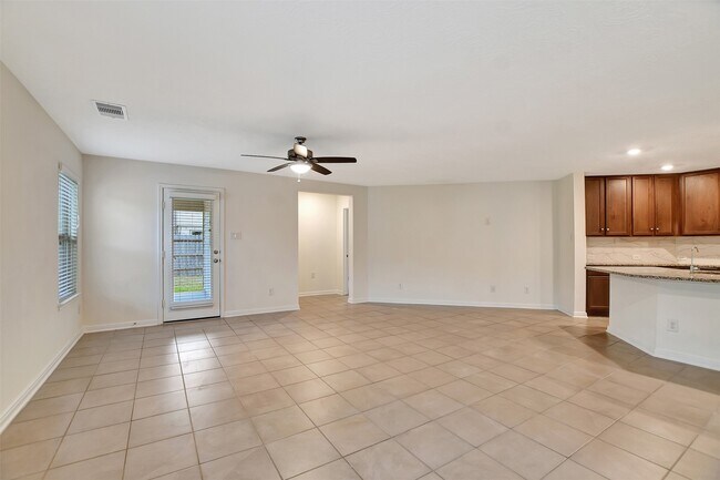 Building Photo - 9403 Castillo Ct