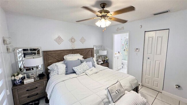 Building Photo - 24980 SW 127th Ct