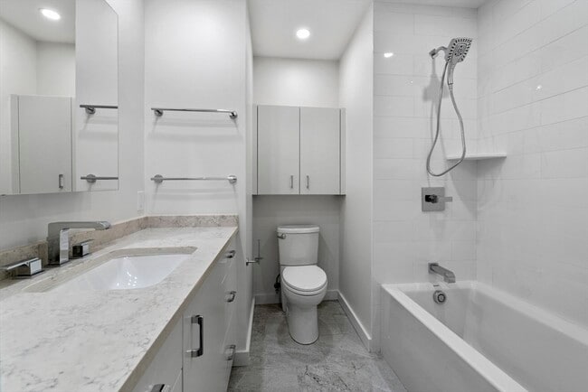 Building Photo - 34 Constitution Way