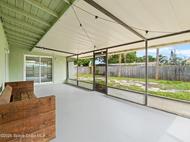 Building Photo - 250 Carib Dr