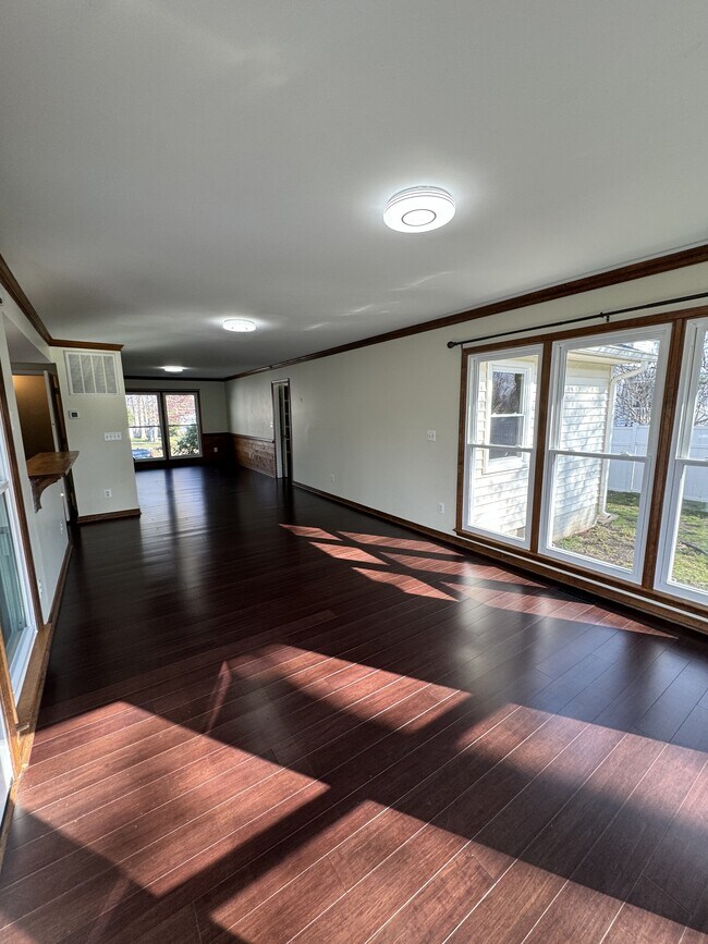 Building Photo - 1115 Aquia Dr
