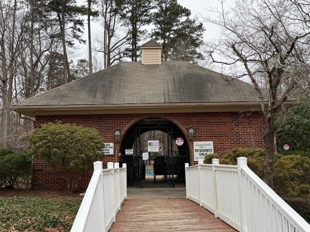 Building Photo - 2733 Crosswinds Dr
