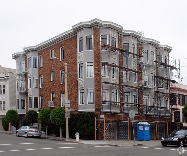 Building Photo - 2500 Chestnut St