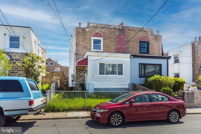 Building Photo - 177 Wellington Rd