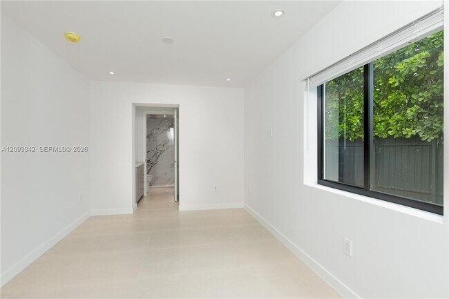 Building Photo - 1801 NE 173rd St