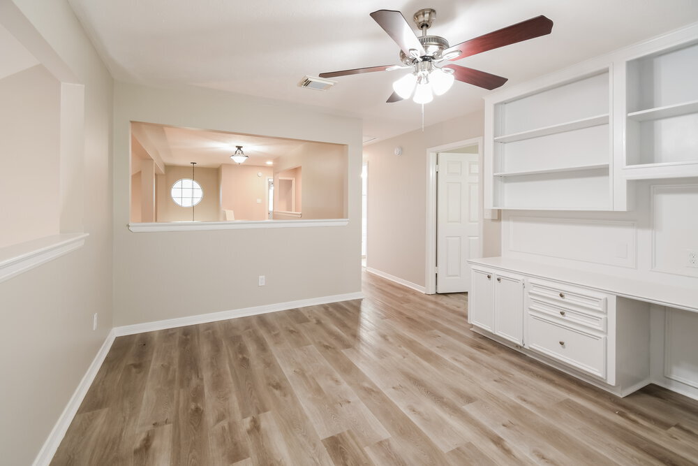 Building Photo - 4765 Oakmont Ct