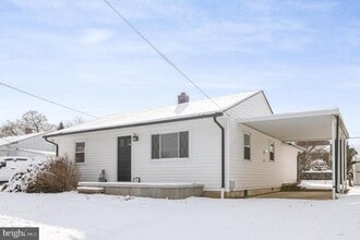 Building Photo - 102 S Atwood Rd