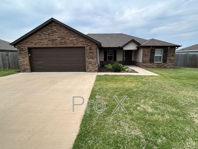 Primary Photo - 419 N Mojave St