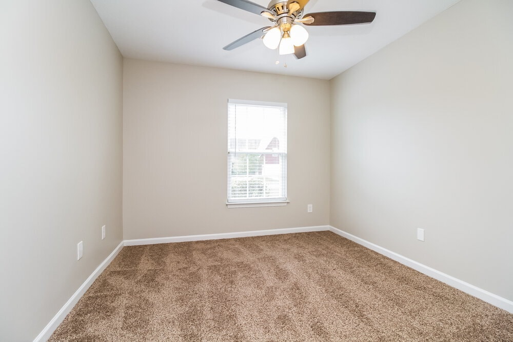 Building Photo - 3014 Deer Trail Dr