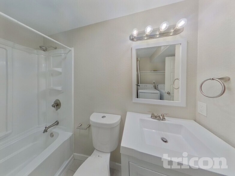 Building Photo - 4706 Wilde Pl