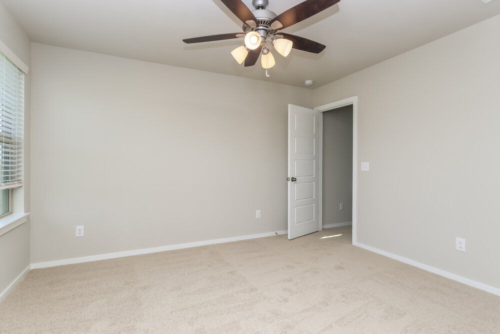 Building Photo - 624 Levine Ct