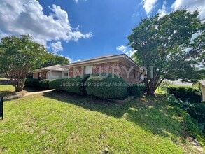 Building Photo - Adorable 2/1 Duplex in Weatherford For Rent!