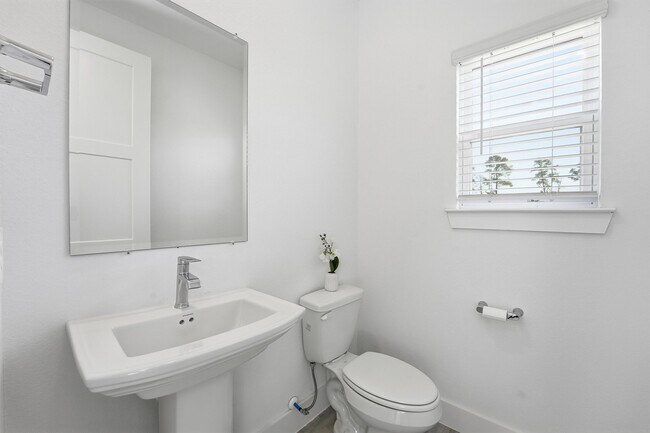 Building Photo - 13744 Rising Sun Ln