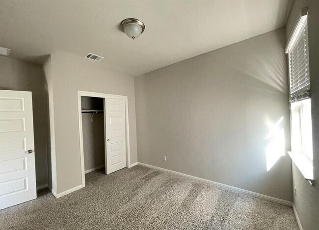 Building Photo - 2340 Pecan Island Dr