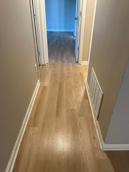 Building Photo - 3575 Oakvale Rd